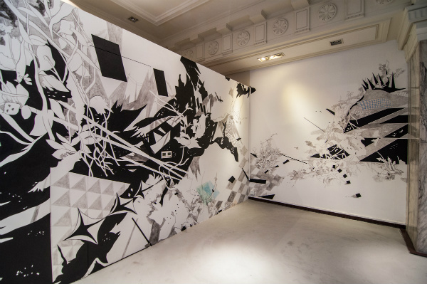 Bi Rong Rong - They Come Together As They Fall Apart (2013) - image courtesy of the artist, photo by WIlly Chyr Acrylic and water color on wall