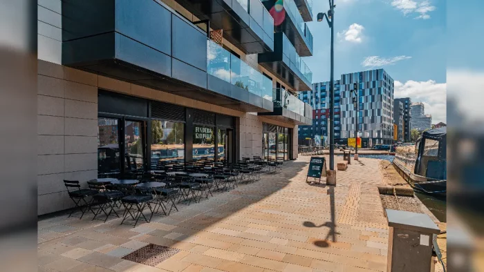 image of Finders Keepers Bar at Islington Marina in Manchester